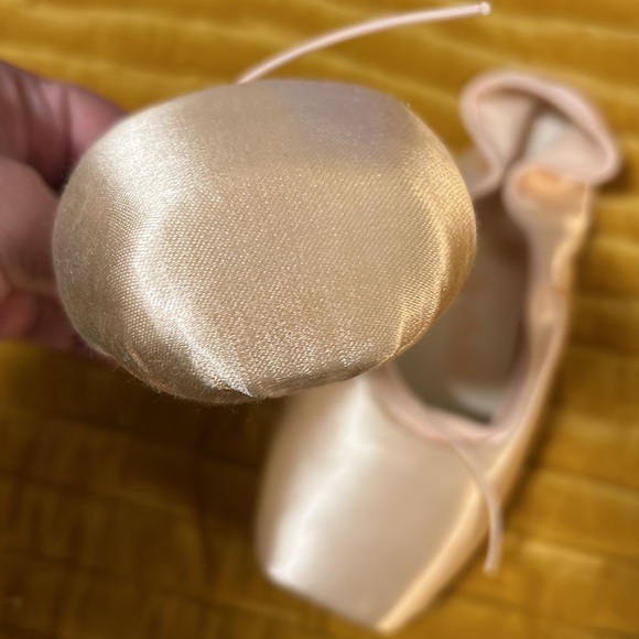 So Danca Pas D’Action pointe shoes - Picture 4 of 7